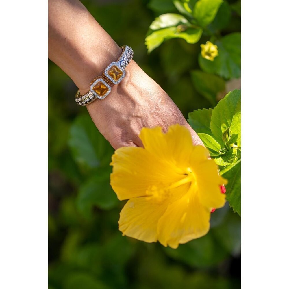 Women's Topaz 18k Gold Plated Cuff Intricate Hexagonal Design Stunning Bangle - Picture 9 of 9